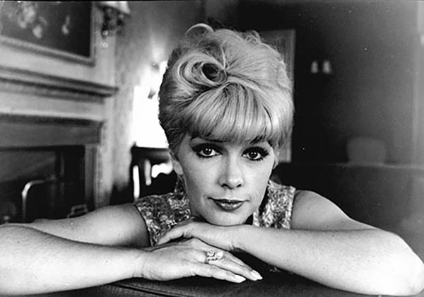 Stella Stevens